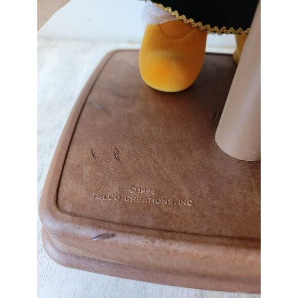 Telco 1996 Minnie Mouse gingerbread house animated motionette Xmas decor - Picture 9 of 13